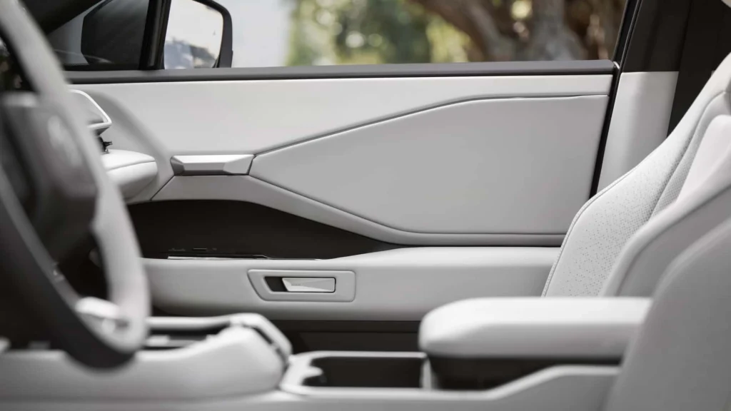 تویوتا هایلندر ۲۰۲۷ معرفی شد؛ اولین شاسیبلند سه ردیفه برقی تویوتا