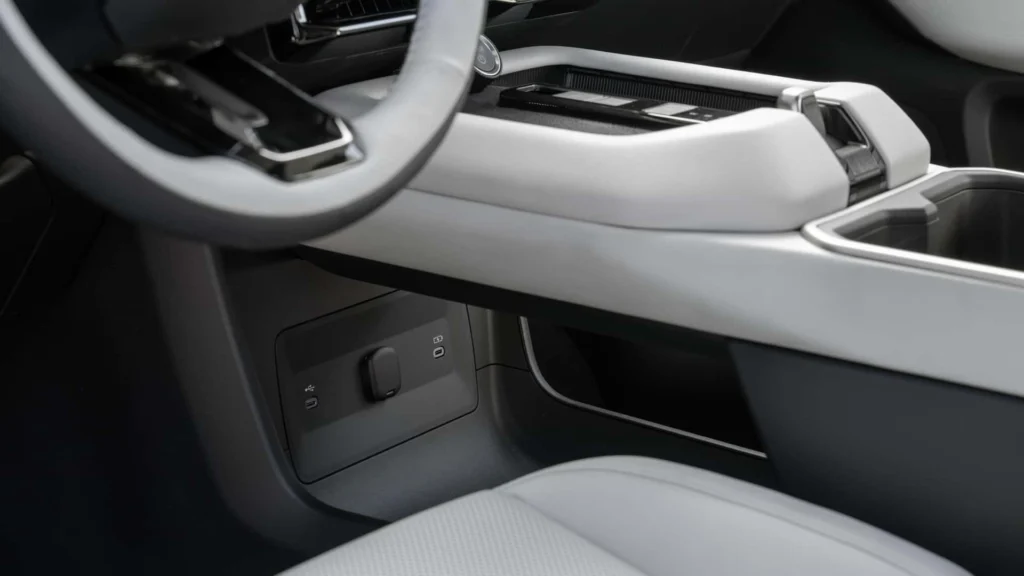 تویوتا هایلندر ۲۰۲۷ معرفی شد؛ اولین شاسیبلند سه ردیفه برقی تویوتا