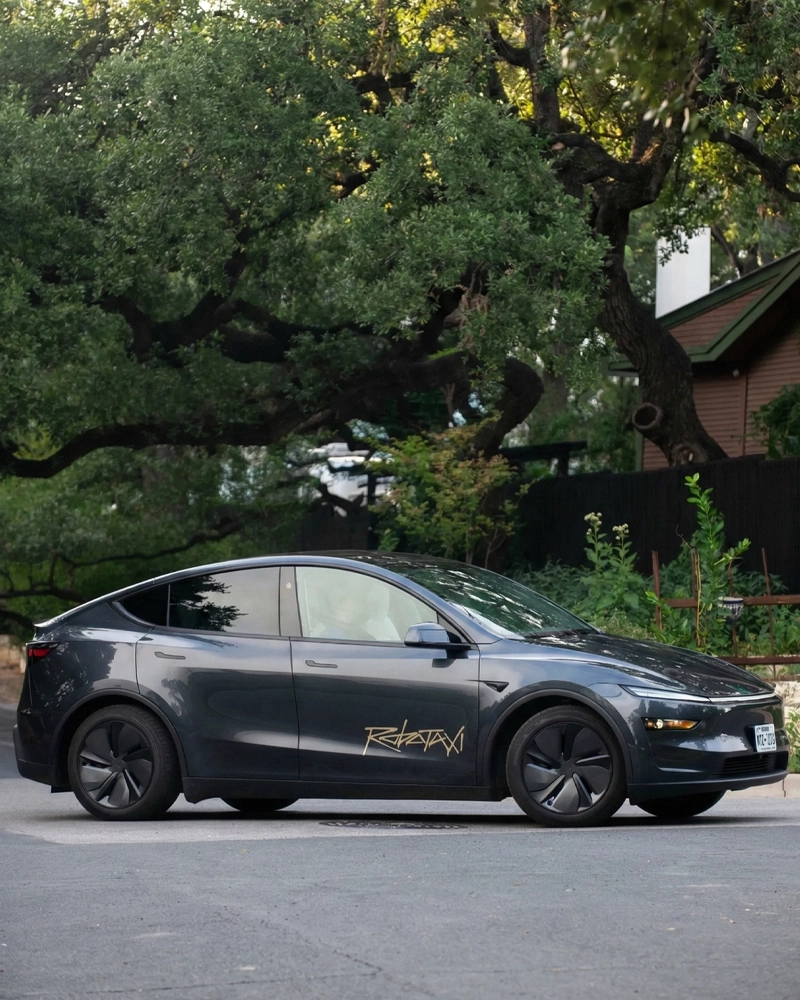 روبوتاکسی تسلا