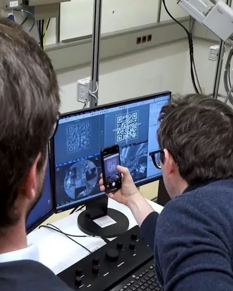 کوچک‌ترین QR کد جهان